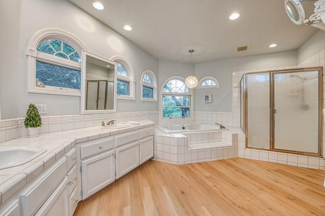 16115 Deer Path Lane, Clovis, CA 93619