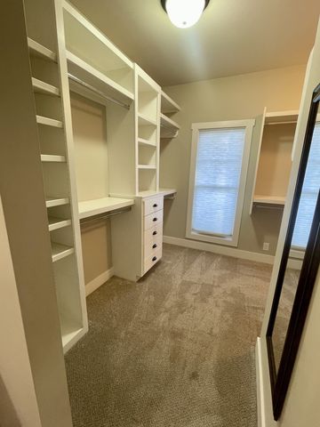 104 Peacock St, Bell Buckle, TN 37020
