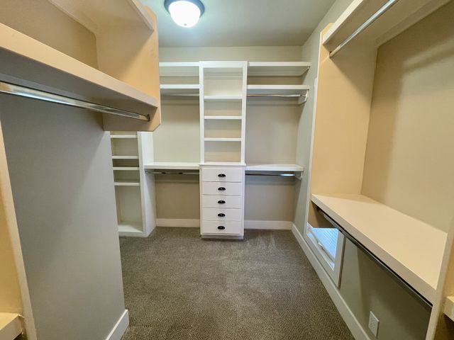 104 Peacock St, Bell Buckle, TN 37020