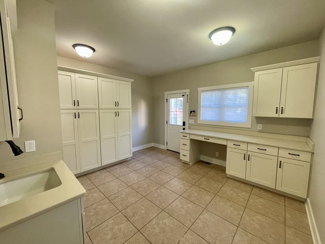104 Peacock St, Bell Buckle, TN 37020
