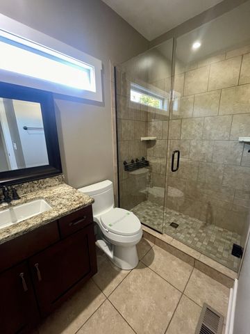 104 Peacock St, Bell Buckle, TN 37020