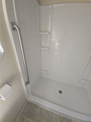 103 Castle Dr, West Mifflin, PA 15122