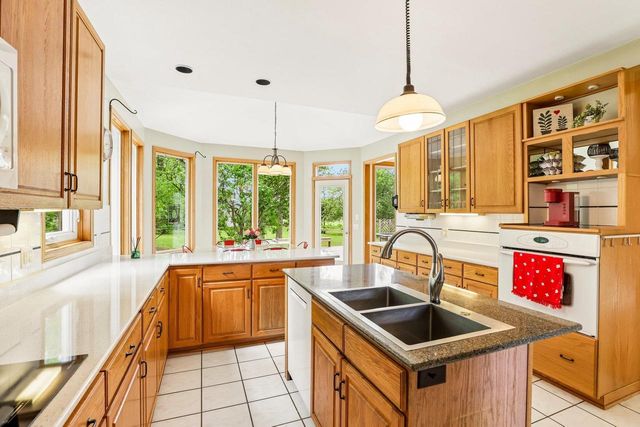 3115 Hawks Haven Trail, Deforest, WI 53532