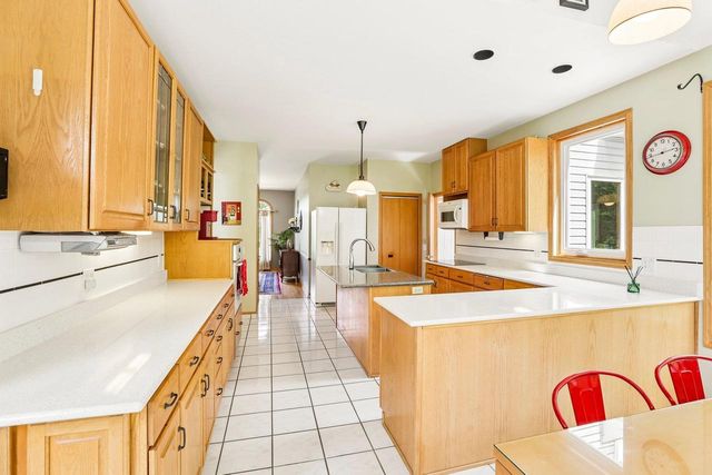 3115 Hawks Haven Trail, Deforest, WI 53532