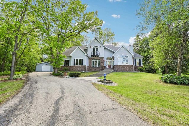 3115 Hawks Haven Trail, Deforest, WI 53532