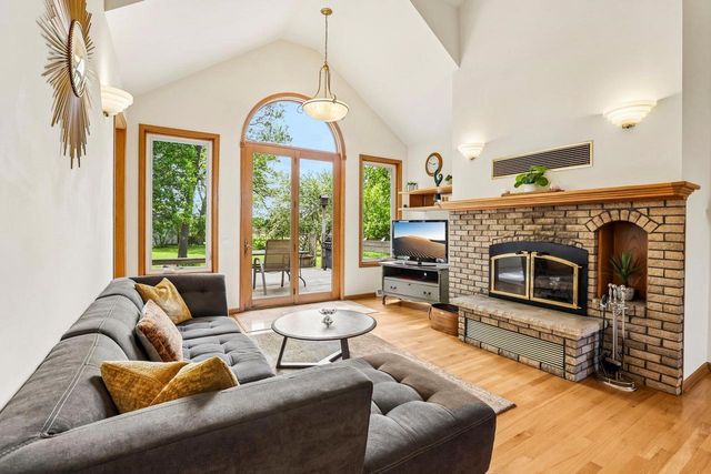 3115 Hawks Haven Trail, Deforest, WI 53532
