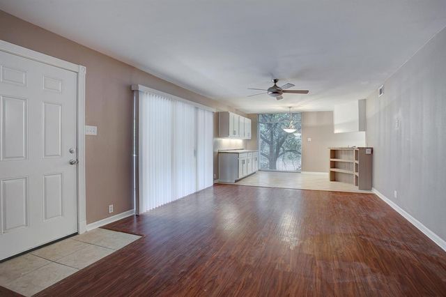 513 S Post Oak Lane 5206, Houston, TX 77056