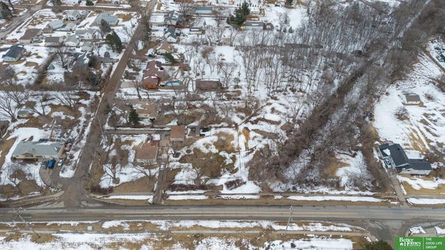 6923 N 60th Street, Omaha, NE 68152