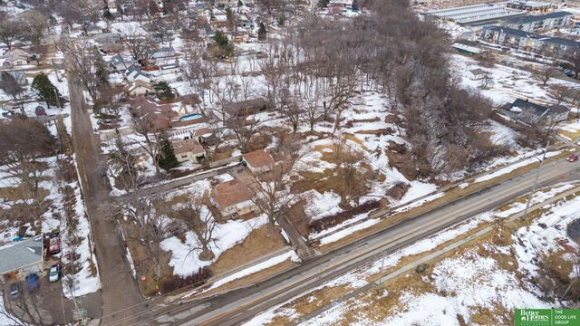 6923 N 60th Street, Omaha, NE 68152