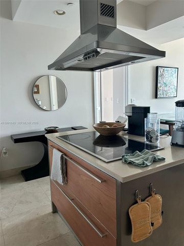 218 SE 14th St TS303, Miami, FL 33131