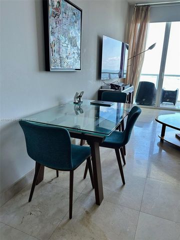 218 SE 14th St TS303, Miami, FL 33131