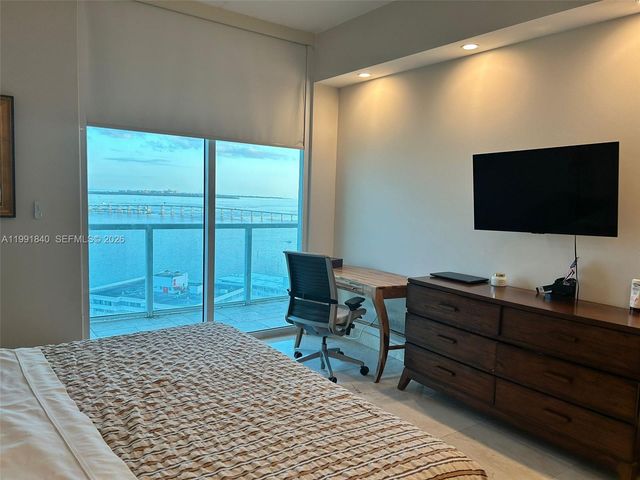 218 SE 14th St TS303, Miami, FL 33131