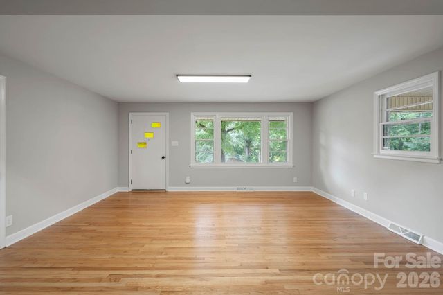 901 S 10th Street, Bessemer City, NC 28016