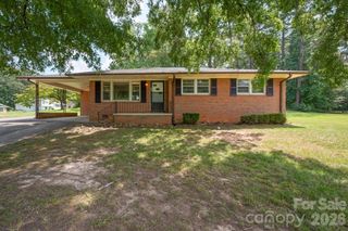 901 S 10th Street, Bessemer City, NC 28016