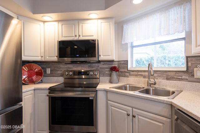 5 Canterbury Woods, Ormond Beach, FL 32174