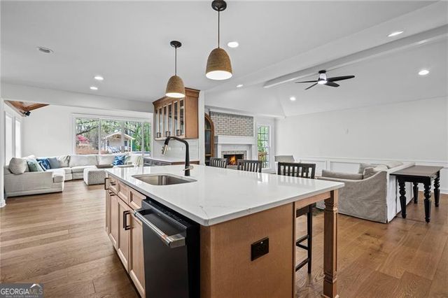 1275 Oakhaven Drive, Roswell, GA 30075