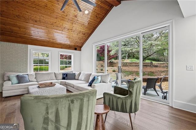 1275 Oakhaven Drive, Roswell, GA 30075