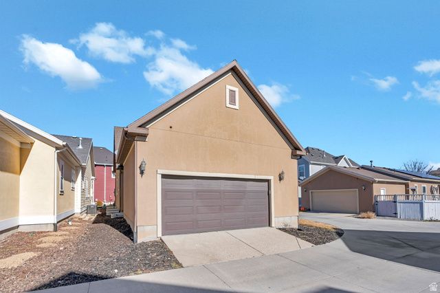 10227 S OQUIRRH LAKE RD, South Jordan, UT 84095