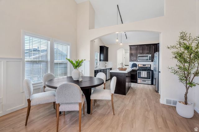 10227 S OQUIRRH LAKE RD, South Jordan, UT 84095