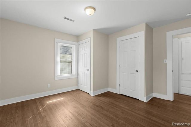 17567 Greenlawn Street, Detroit, MI 48221