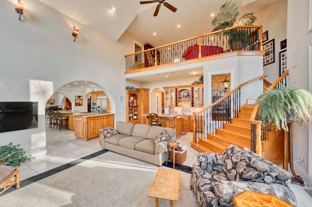 2907 S Ridgewood Lane, Springfield, MO 65809