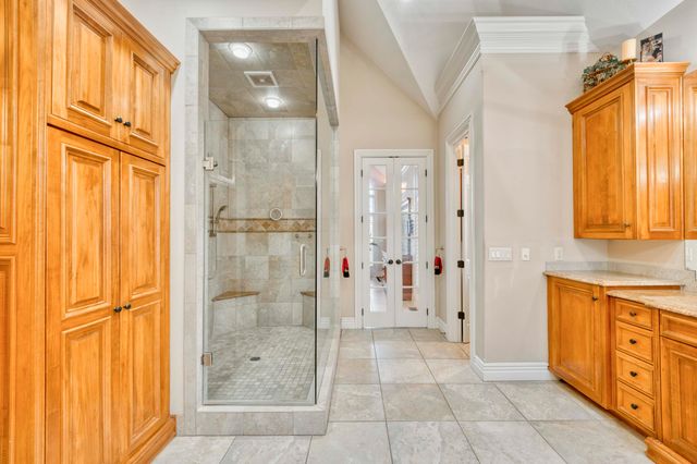 2907 S Ridgewood Lane, Springfield, MO 65809