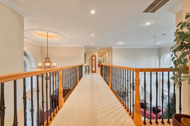 2907 S Ridgewood Lane, Springfield, MO 65809