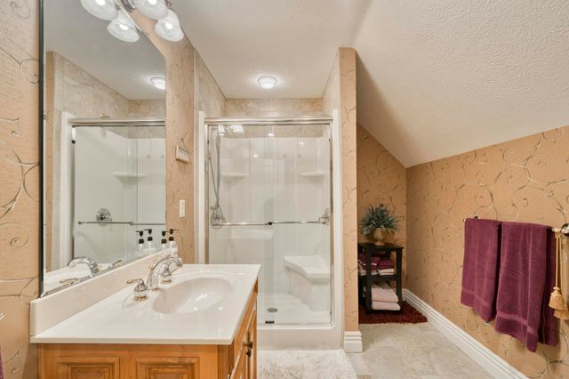 2907 S Ridgewood Lane, Springfield, MO 65809