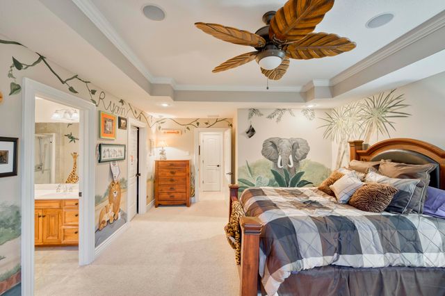 2907 S Ridgewood Lane, Springfield, MO 65809