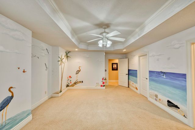 2907 S Ridgewood Lane, Springfield, MO 65809