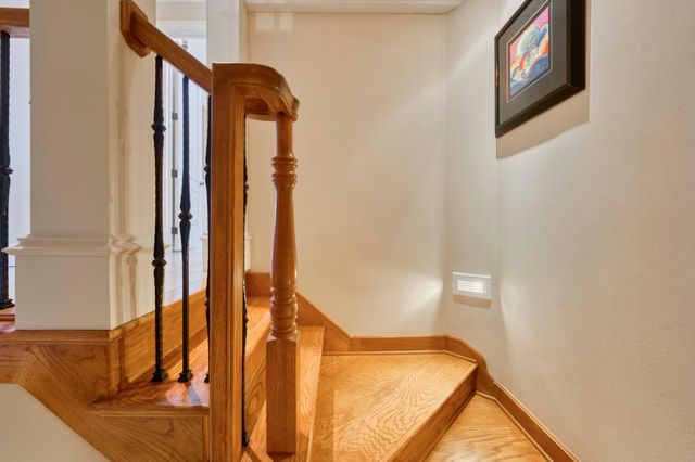 2907 S Ridgewood Lane, Springfield, MO 65809