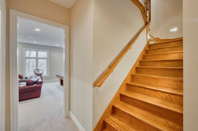 2907 S Ridgewood Lane, Springfield, MO 65809