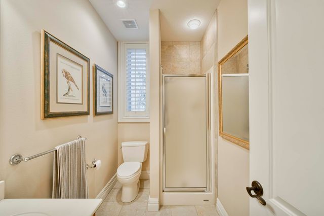 2907 S Ridgewood Lane, Springfield, MO 65809