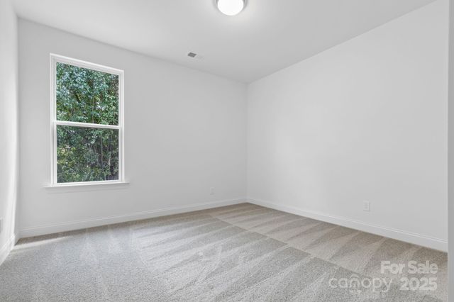 113 E Edinburgh Court, Statesville, NC 28625