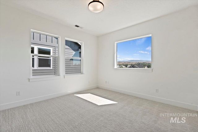 677 N Morning Glory Ave, Eagle, ID 83616