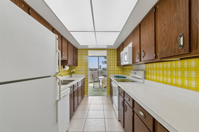 80 ROGERS STREET 6C, Clearwater, FL 33756