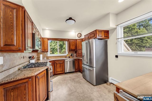 37 Kensington Avenue, Norwood, NJ 07648