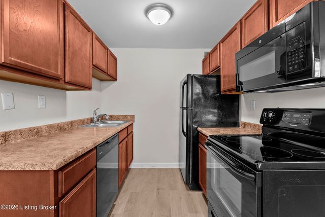101 Middletown Square 101, Louisville, KY 40243