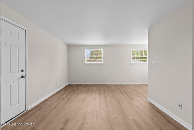 101 Middletown Square 101, Louisville, KY 40243