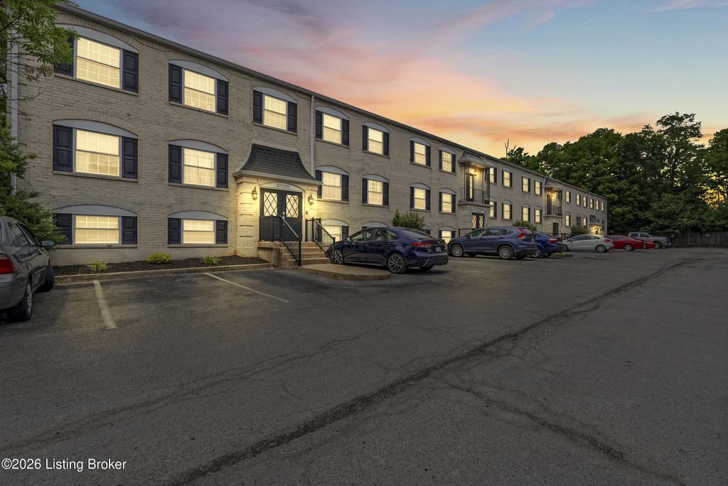 101 Middletown Square 101, Louisville, KY 40243