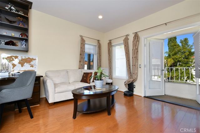 23224 Park Corniche, Calabasas, CA 91302