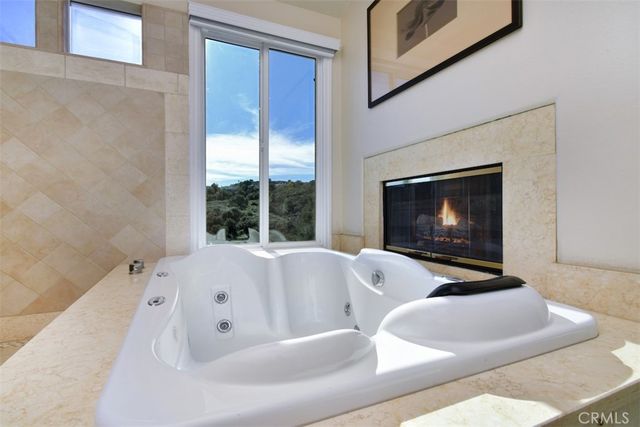 23224 Park Corniche, Calabasas, CA 91302