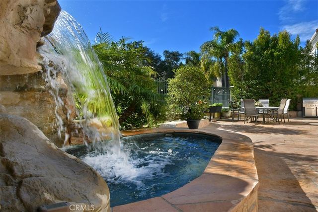 23224 Park Corniche, Calabasas, CA 91302