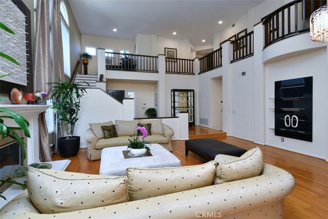 23224 Park Corniche, Calabasas, CA 91302