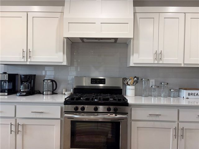 2739 Angels Road, Fayetteville, AR 72701