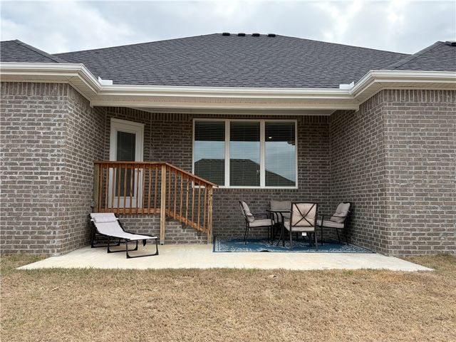 2739 Angels Road, Fayetteville, AR 72701