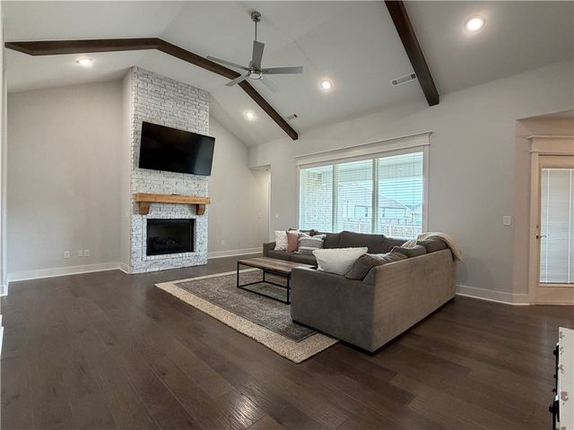 2739 Angels Road, Fayetteville, AR 72701