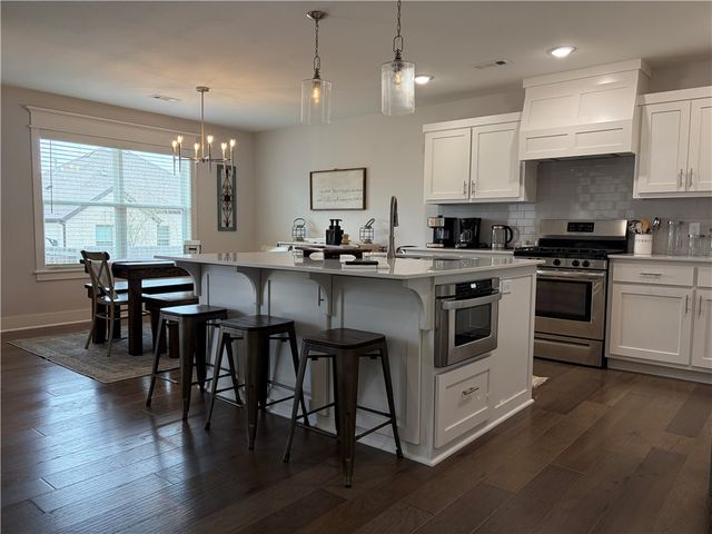 2739 Angels Road, Fayetteville, AR 72701