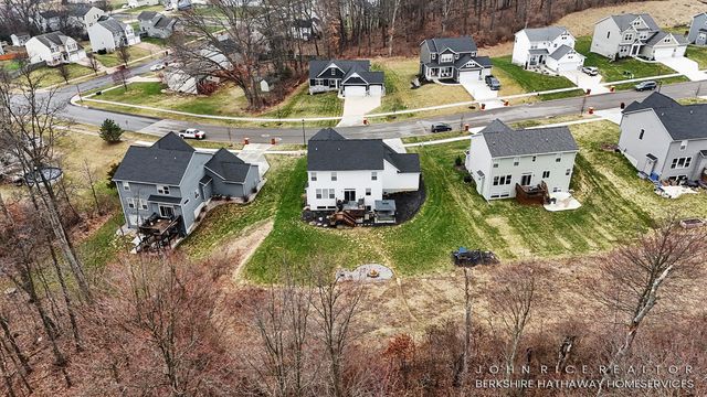 1584 Wales Road SE, Lowell, MI 49331