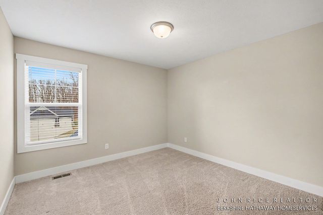 1584 Wales Road SE, Lowell, MI 49331